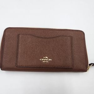 Coach brown wallet in pebbled leather